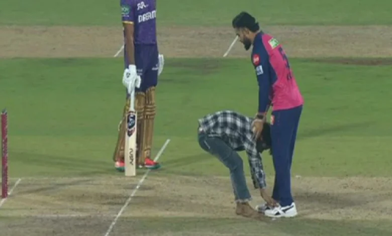 IPL 2025: રિયાન પરાગ માટે ચાહકોનો ક્રેઝ, જેલ જવા માટે તૈયાર પણ ફક્ત તેના પગ સ્પર્શ કરવા માંગે છે