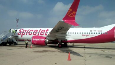 SpiceJet ત્રણ વિમાન ભાડે આપનારાઓ, ભૂતપૂર્વ પાઇલટે સ્પાઇસજેટ સામે નાદારીની અરજી દાખલ કરી