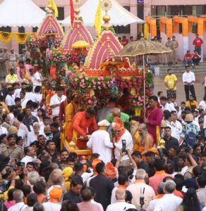 VIDEO: રથયાત્રા દરમિયાન ખાડિયામાં ગજરાજ બેકાબૂ, ભક્તોમાં અફરાતફરી