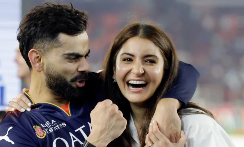 IPL 2025 Final જીત્યા બાદ વિરાટ કોહલીએ અનુષ્કા શર્માને ગળે લગાવ્યો, તસવીરો વાયરલ થઈ રહી છે