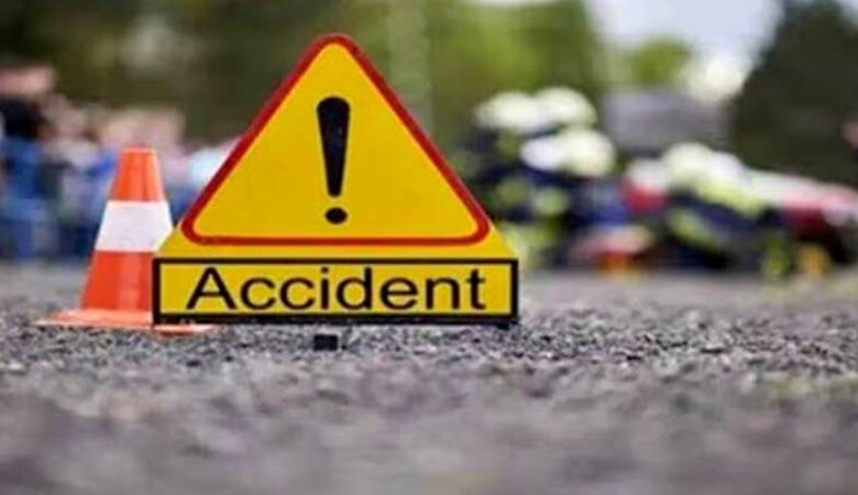 Accident : મહારાષ્ટ્રના રત્નાગિરીમાં ગંભીર અકસ્માત, હાઇ સ્પીડ SUV ઓટો રિક્ષા અને ટ્રક સાથે અથડાઈ, 5 લોકોના મોત 1 thenewsdk.in