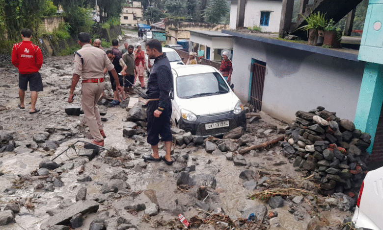 Uttarakhandના ચમોલી જિલ્લામાં ફરી આભ ફાટ્યું, ઘરોમાં કાટમાળ ફરી વળ્યો, 2 લોકો ગુમ 1 thenewsdk.in