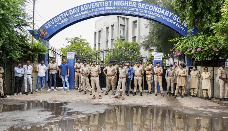 School Case: અમદાવાદમાં સેવન્થ ડે સ્કૂલના વિદ્યાર્થીની હત્યા કરનાર કિશોરને બાળ સંરક્ષણ ગૃહમાં મોકલાયો 1 thenewsdk.in