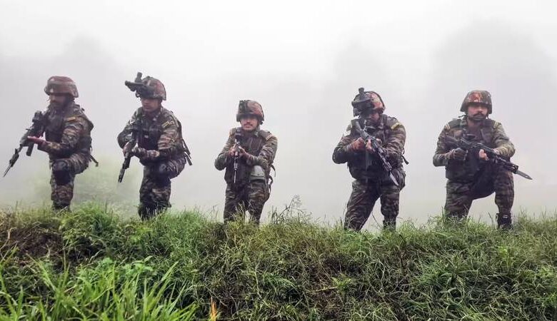 terrorists killed : ગુરેજ સેક્ટરમાં LOC પર ઘૂસણખોરીનો પ્રયાસ નિષ્ફળ, સુરક્ષા દળોએ 2 આતંકવાદીઓને ઠાર માર્યા 1 thenewsdk.in