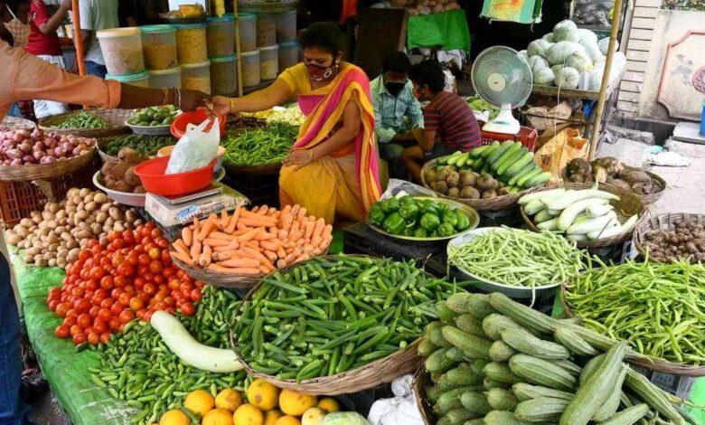 Retail Inflation : નવ મહિના સુધી ઘટ્યા બાદ ઓગસ્ટમાં છૂટક ફુગાવો ફરી વધ્યો, ફુગાવાનો દર 2.07 ટકા પર પહોંચ્યો 1 thenewsdk.in