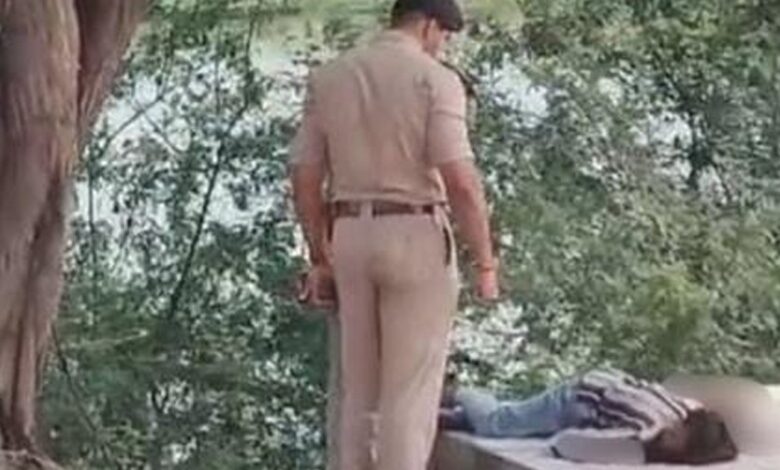 Banaskantha Murder : ઉણ ગામના માતાના મંદિરના ઓટલેથી સહદેવસિંહ વાઘેલાની લોહીલુહાણ લાશ મળી 1 thenewsdk.in