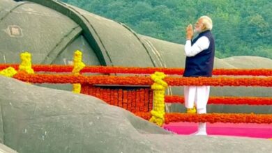 150મી જન્મજયંતિ પર PM મોદીએ સ્ટેચ્યૂ ઑફ યુનિટી ખાતે સરદાર પટેલને શ્રદ્ધાંજલિ અર્પી 2 thenewsdk.in