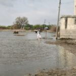 મોત બનીને આવી ટ્રક! બાંધકામ હેઠળના પુલ પર અકસ્માતમાં 3 શ્રમિકોના મોત 2 Vav Tharad:લેડાઉ ગામમાં 8 મહિના બાદ પણ પાણી ભરાવાની સમસ્યા યથાવત, ગ્રામજનો પરેશાન.