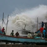 Gujarat monsoon weather alert : દક્ષિણ ગુજરાતના બંદરો પર 3 નંબરનું સિગ્નલ યથાવત, દરિયો તોફાની બનવાની મોટી આગાહી