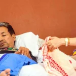 Jantar Mantar Protest News : જંતર-મંતર પર ફરી હંગામો! અભિજિત દીપકે પર શાહી ફેંકાઈ, થપ્પડ મારવાનો પ્રયાસ 2 Sonam Wangchuk hospitalized : હોસ્પિટલમાં દાખલ કરાયા છતાં અનશન યથાવત્, સોનમ વાંગચુકના પત્નીએ સરકાર સામે રણશિંગું ફૂંક્યું