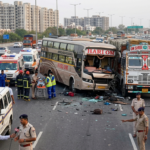 Accident : અમદાવાદ-વડોદરા એક્સપ્રેસ વે પર ગમખ્વાર અકસ્માત! ટ્રક સાથે લક્ઝરી બસ અથડાતાં 5 મુસાફરોના મોત